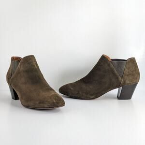Aquatalia Shoes Womens 11 Brown Ankle Booties Suede Chelsea Heeled Slip On